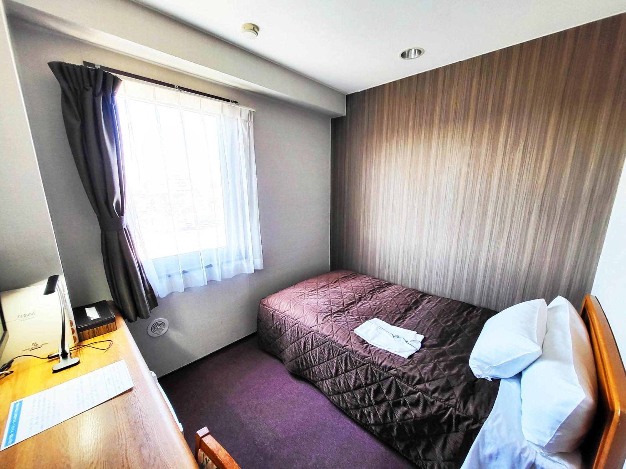 Hotel Royal Garden Кисаразу Екстериор снимка
