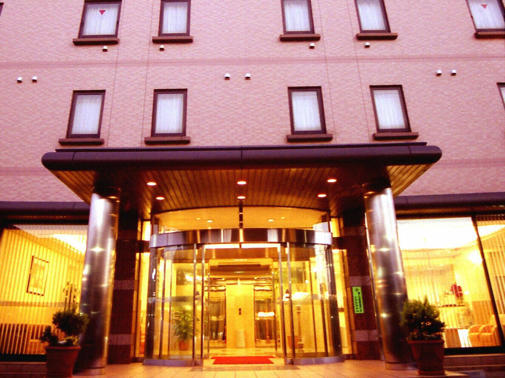 Hotel Royal Garden Кисаразу Екстериор снимка